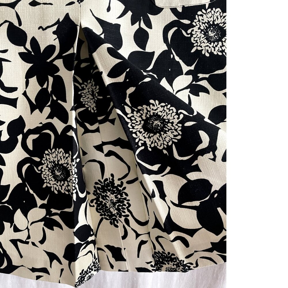 Merona skirt, knee length, off-white with black floral print, polyester, size 14 - Picture 2 of 6